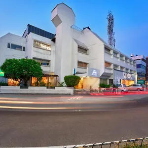 Hotel Abad, Kochi